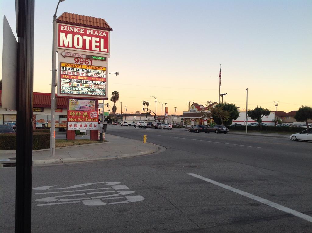 Eunice Plaza Motel El Monte Ngoại thất bức ảnh